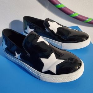 Wild Diva / NWOT Patent Leather Loafer Slip on